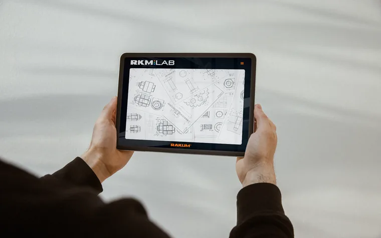 Projeto de peça em CAD no tablet do RKM:Lab